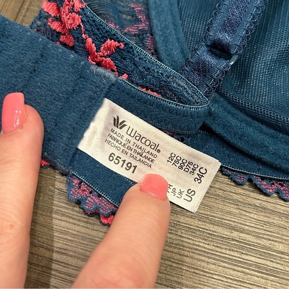 Wacoal 65191 Embrace Lace Underwire Bra - Picture 7 of 8